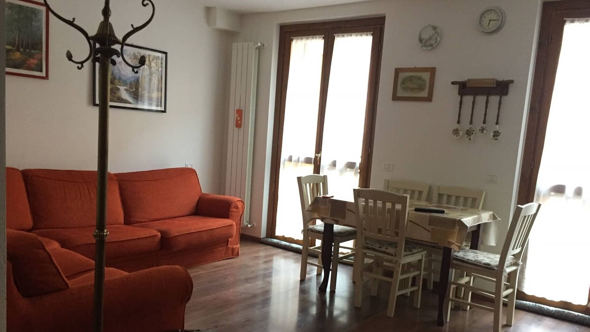Carona Apartment | Carona: Pretty house for families on the ski slopes with 6 beds)
