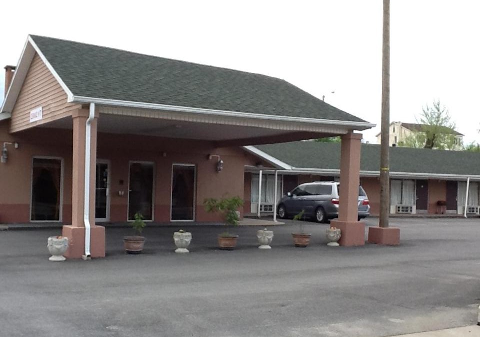 Central City Hotel | Caronoda Motel