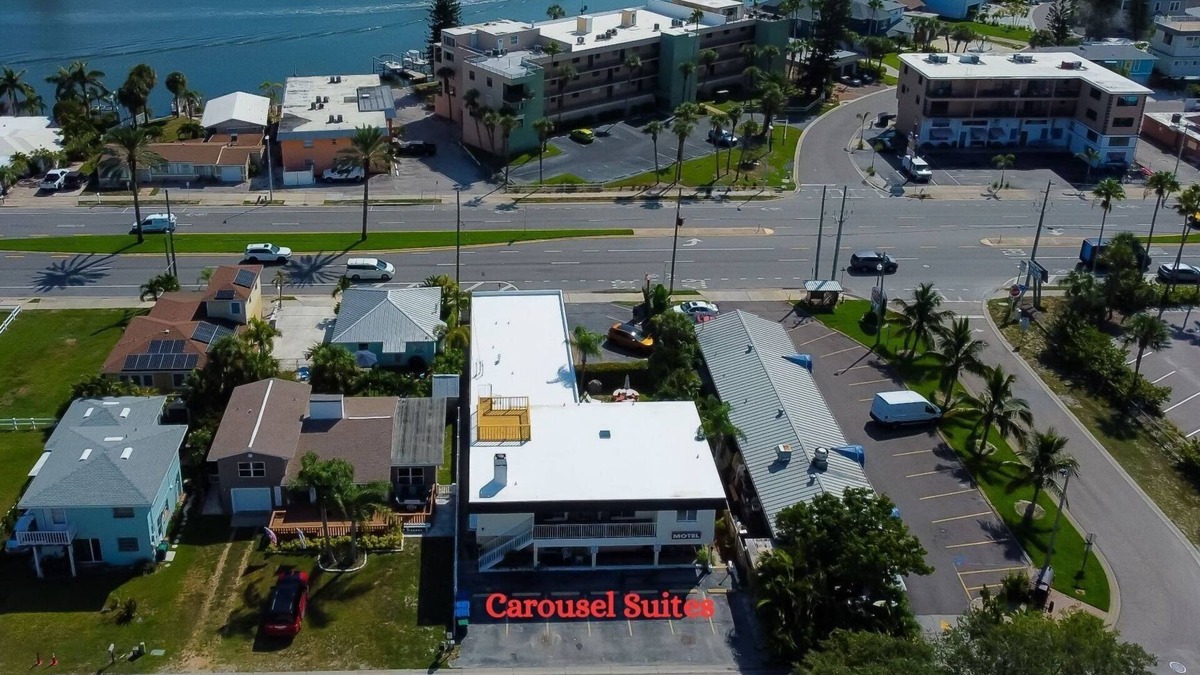 Sunset Reef Apartment | 🩴Carousel Suites #3 – Sweet Studio Steps from the Sand!