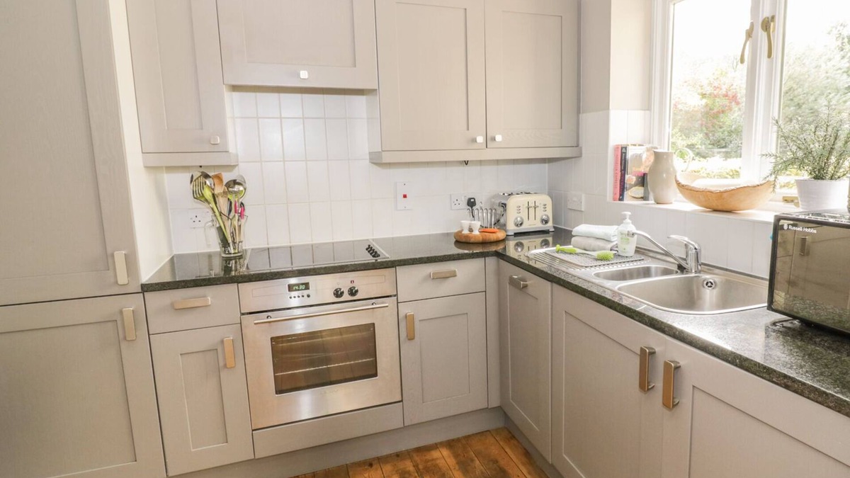 Somerford Keynes Cottage | Carp's Rise