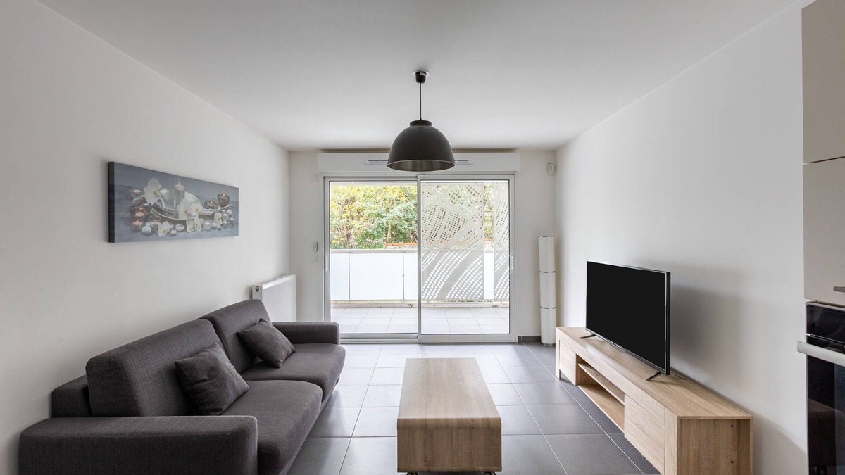 Bonneveine Apartment | Carré Huit - Two Bedroom Apartment, Sleeps 6