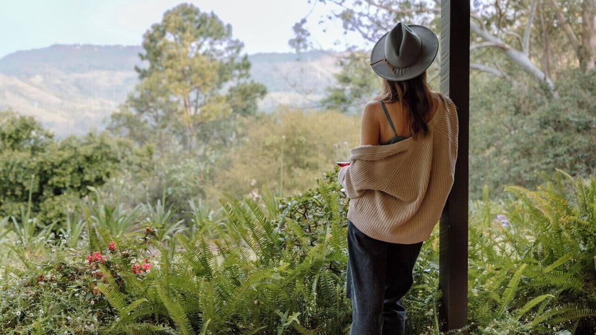 Balmoral Ridge House | Carra Cottage - Luxury Hillside Sanctuary with Breathtaking Views to Sea