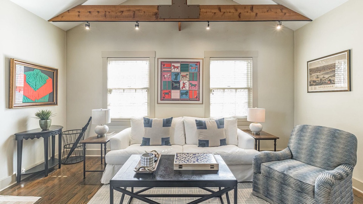 Glenview House | Carriage House, 7 minutes from downtown Louisville