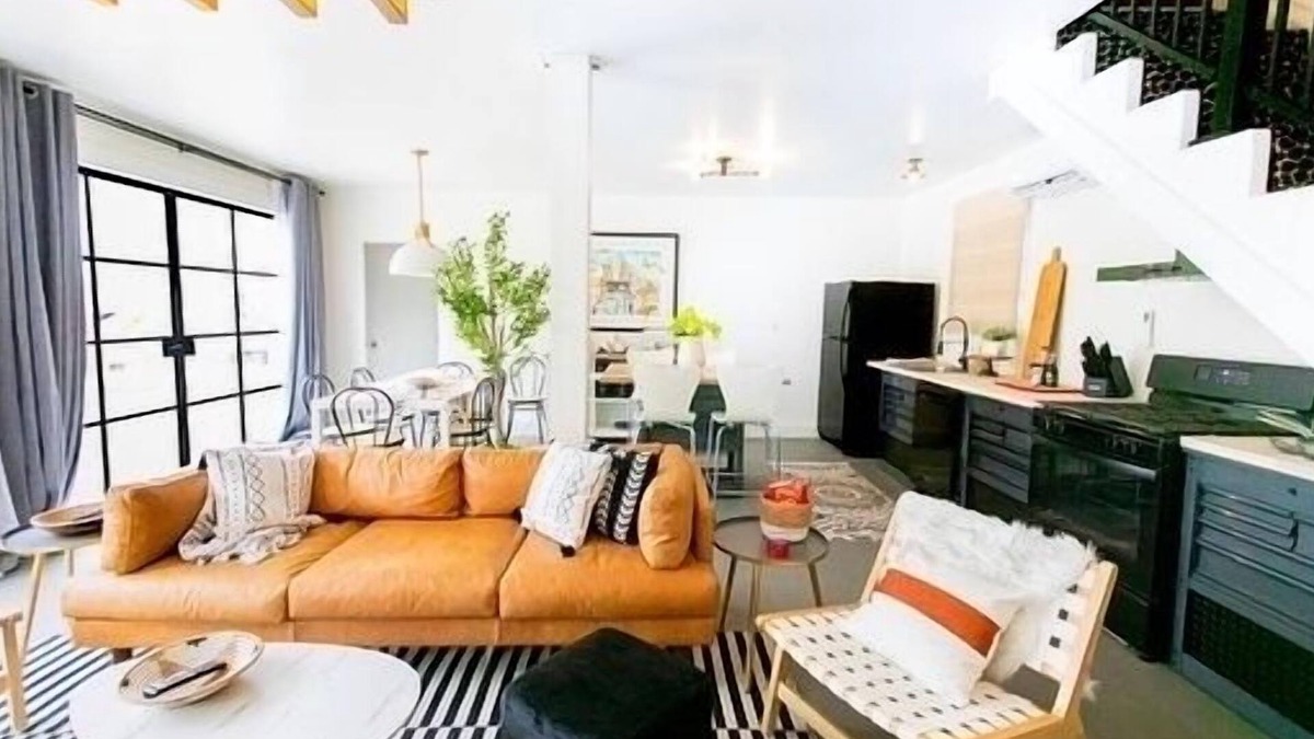 Moorpark Cottage | Carriage House @ Olive Hill Ranch w/pool, hot tub and sports courts