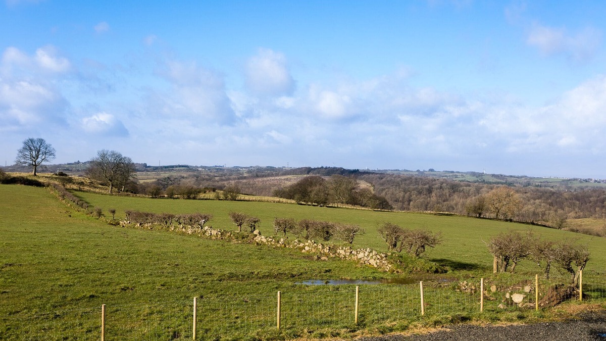 Linlithgow Cottage | carribber cottages set in beautiful countryside Linlithgow 15 minutes by car