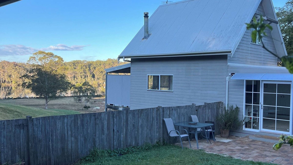 Nelligen Cottage | Carrie's Cottage is a pet friendly, Cottage get away, on the Clyde river!
