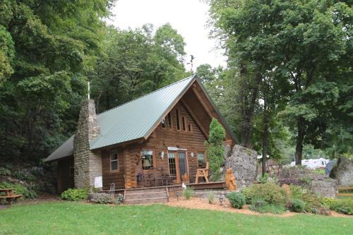 Harpers Ferry House | Carries Cabin