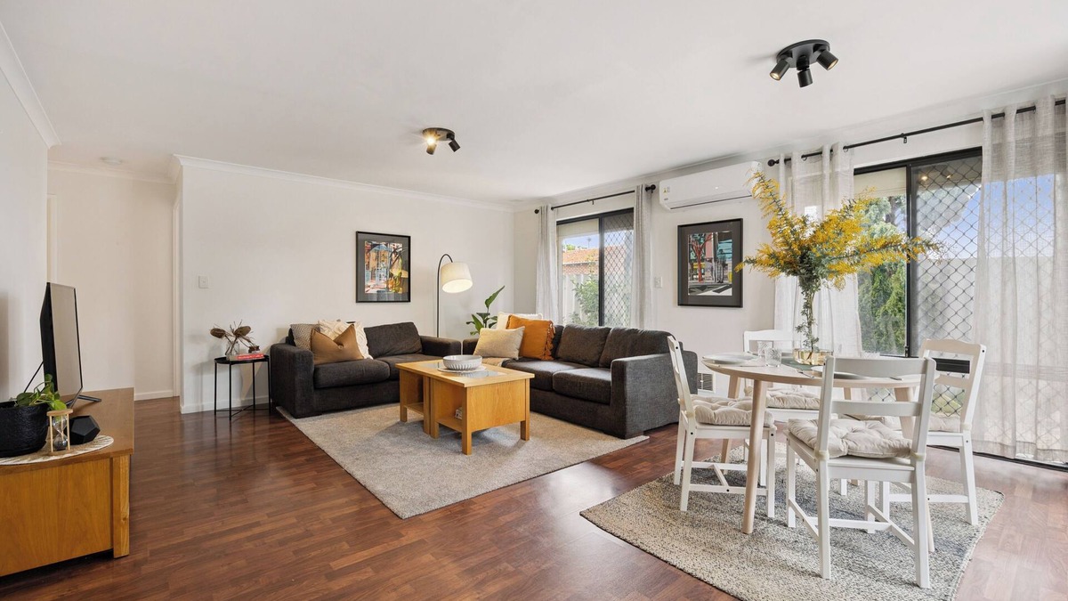 North Perth Apartment | Carrington Retreat – Quiet 2BR Stay Near Shops, Buses & City Fringe