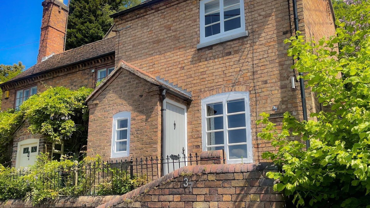 Ironbridge Cottage | Carrow Cottage - Victorian One Bedroom Cottage