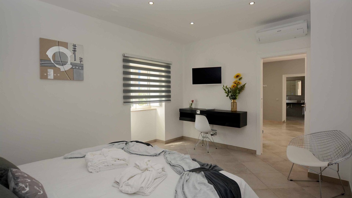Poco Partido Hotel | Carvoeiro B&B and S.P.A Suite 5