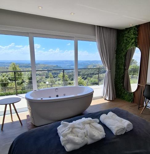 Monte Belo do Sul House | Casa 2 suítes, ofurô, piscina no Vale dos Vinhedos