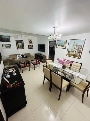 Stella Maris House | Casa 4/4(Amplos), Cond. fechado com piscina-150m2