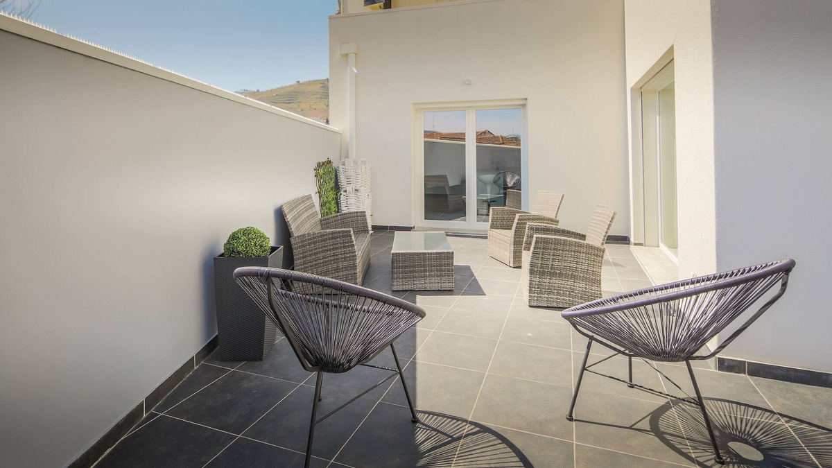 Peso da Regua House | Casa 4 caminhos