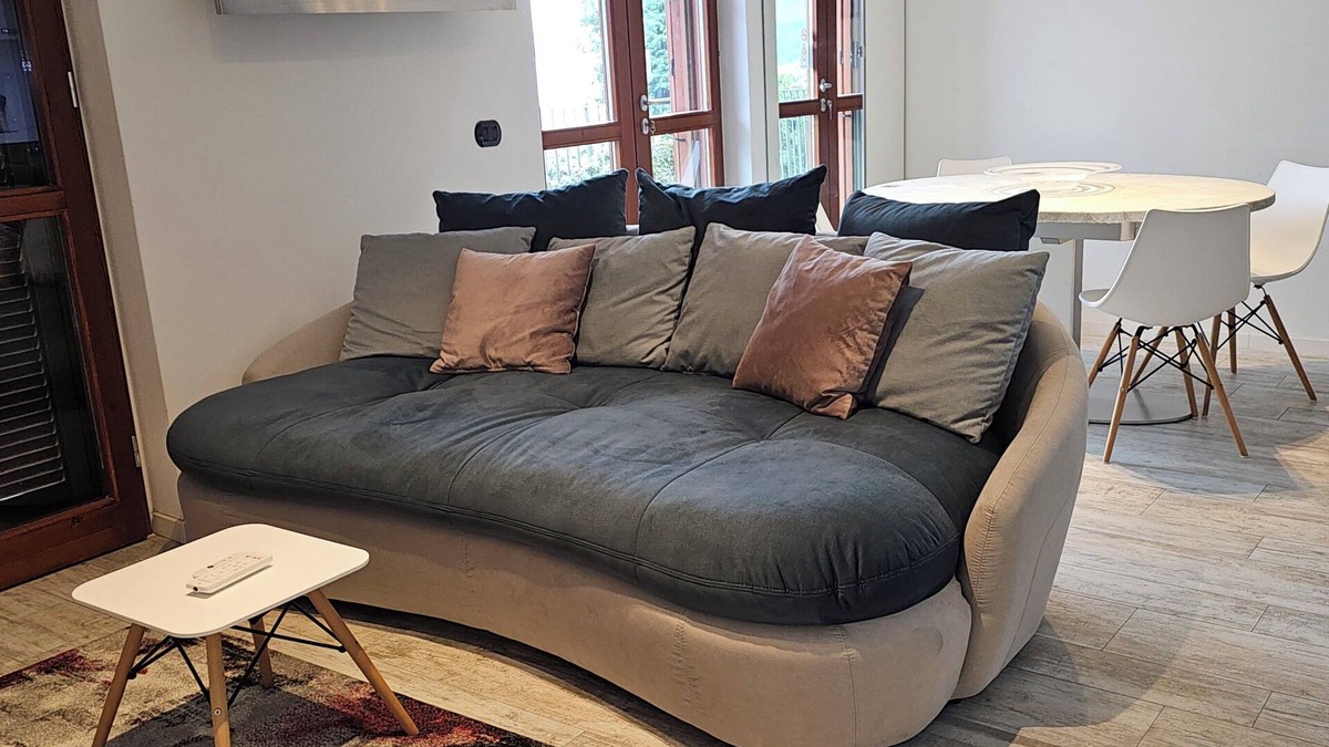 Brolo Apartment | Casa A&E - Panoramic Lake Orta Views