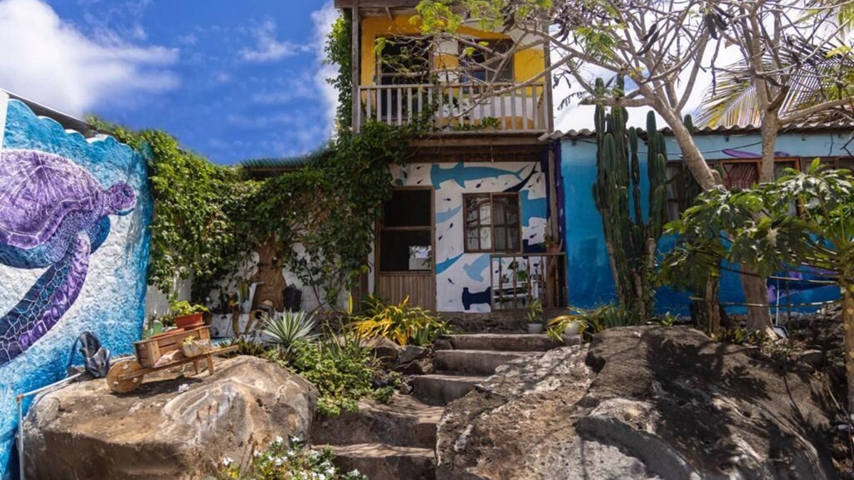 Puerto Baquerizo Moreno House | CASA ACOGEDORA DE DOS DORMITORIOS, COMPLETAMENTE AMOBLADA.