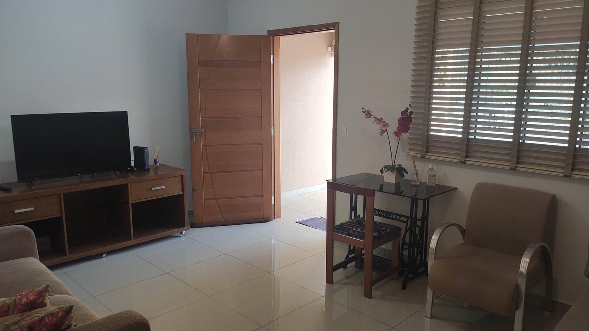 Londrina House | Casa Aconchegante I - Perto da UEL e shopping.