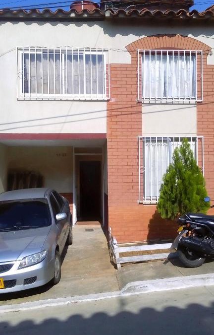 Pinchote House | Casa Alar Del Conde