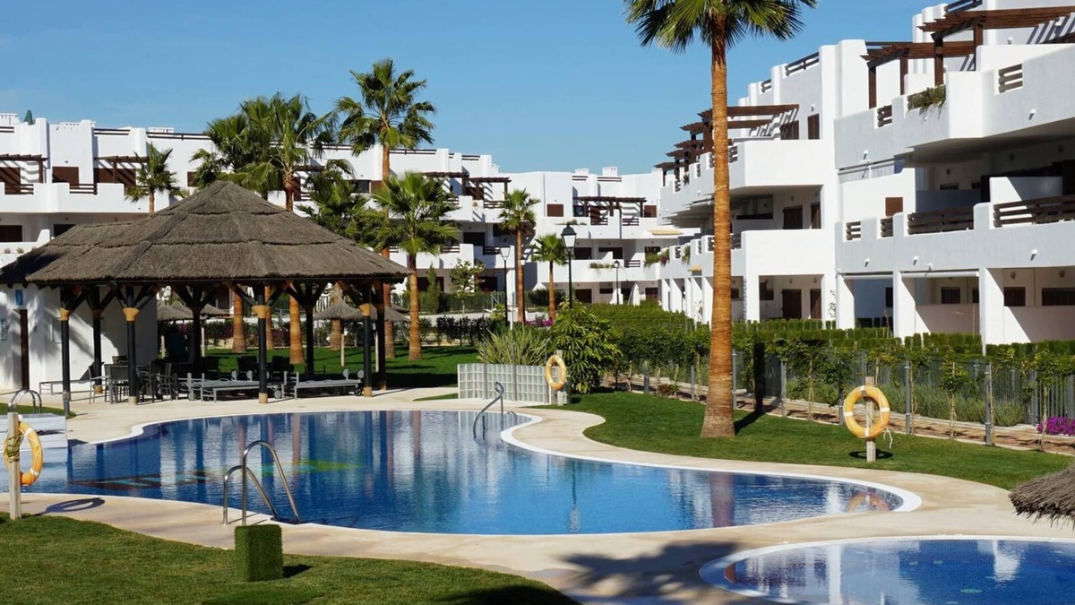 Mar de Pulpi Apartment | Casa Alexandra 4-person penthouse on the seafront in Mar de Pulpi.