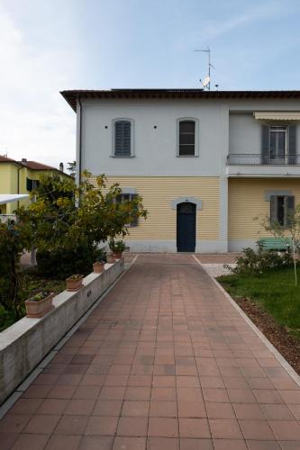 Foligno Apartment | Casa Alina- Art House