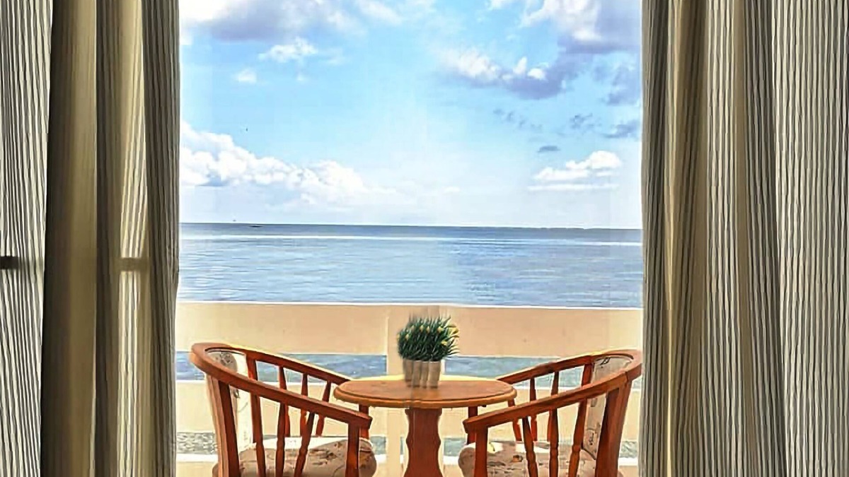 Bolinao Resort | Casa Almarenzo Bed & Breakfast
