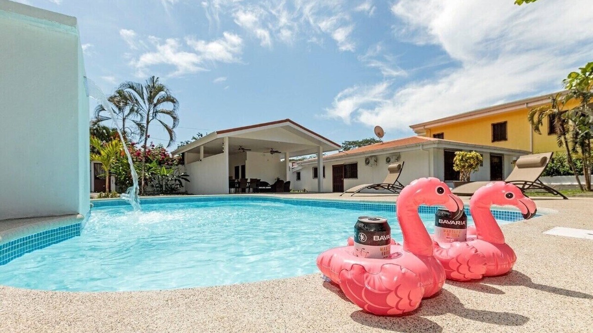 Canton Quepos House | CASA ALMENDRO, BEAUTIFUL HOUSE