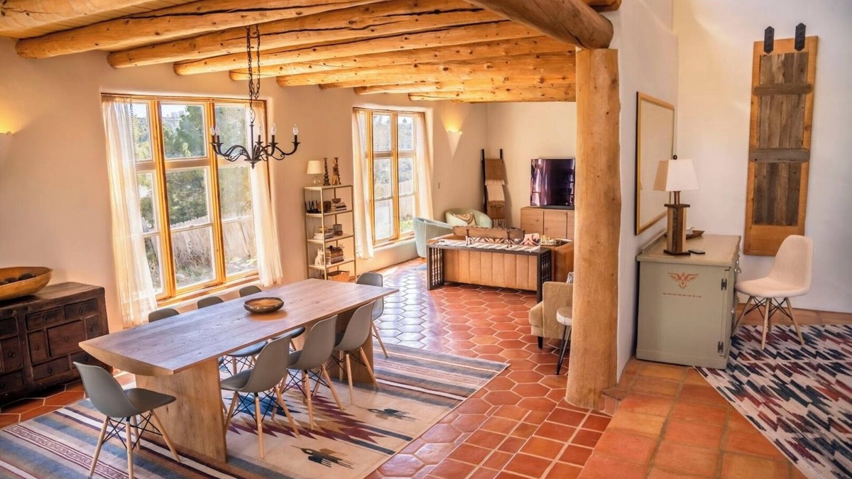 Valdez House | Casa Angel - 3 Bedroom Pet Friendly Home with Amazing Valley and Mountain Views