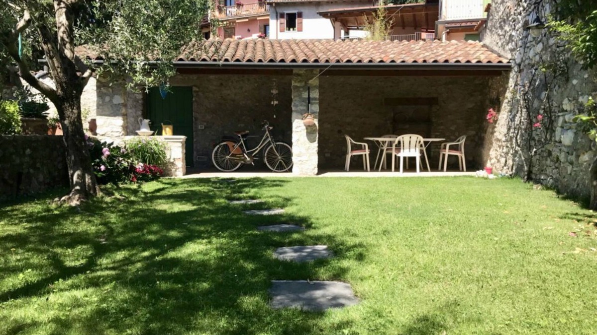 Toscolano Maderno Apartment | Casa Angela Vintage Italian Home Holiday