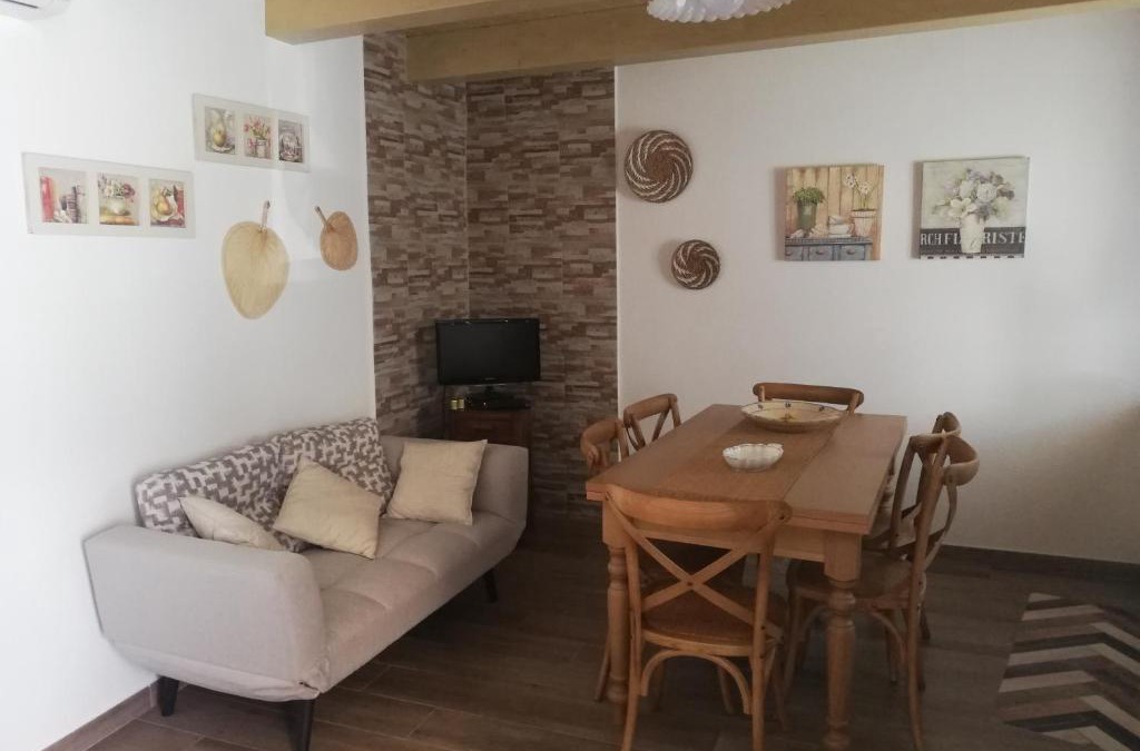Amaroni House | Casa Anna