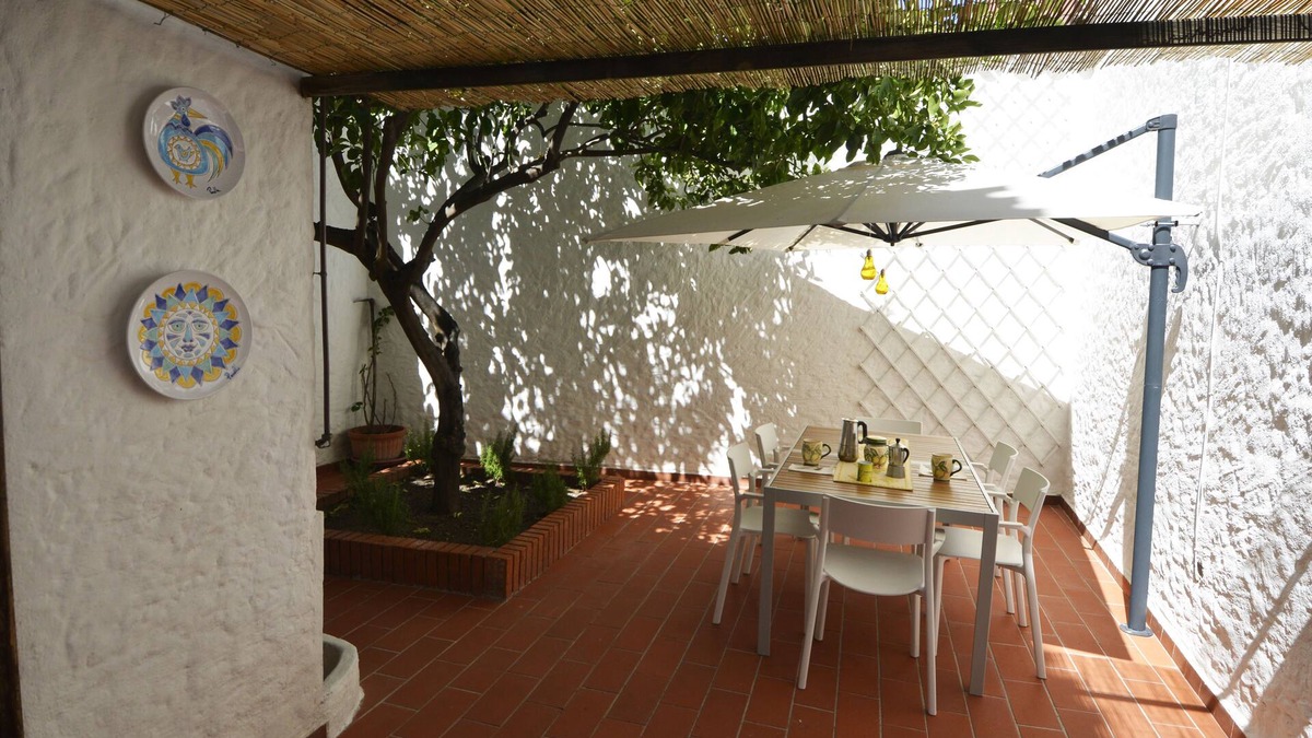 Torpe House | Casa Antica "Lemon Tree" Single house of over 130 years