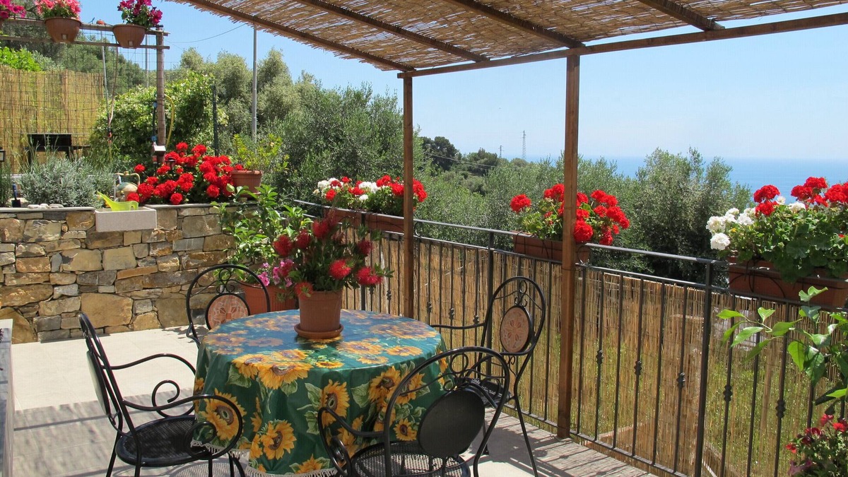 Terzorio House | CASA ANTONELLA studio in the countryside in Terzorio with sea view terrace.