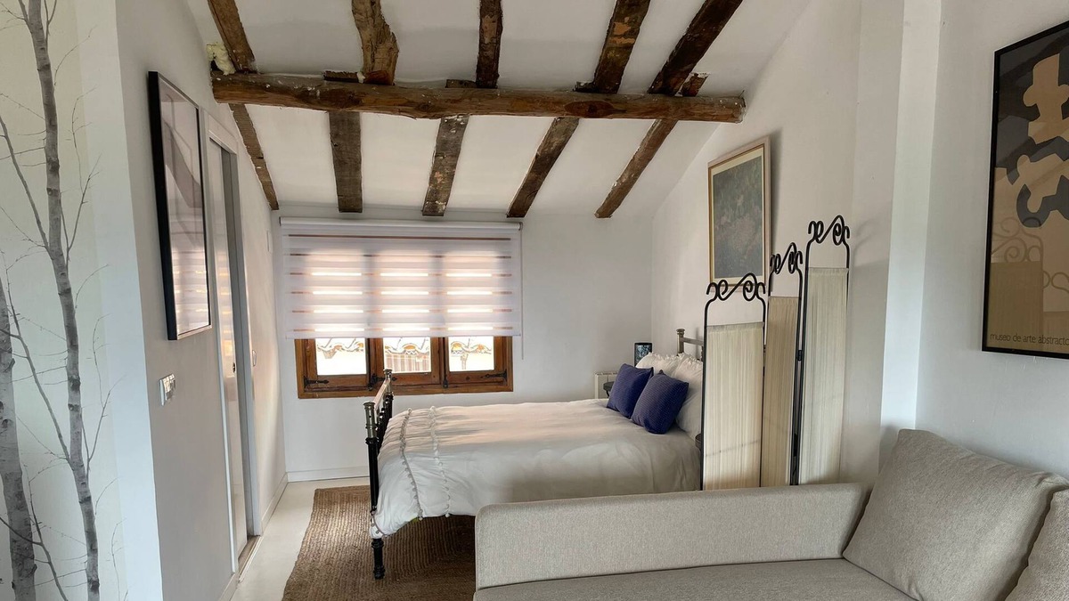 Pedro Bernardo House | Casa Arbol: Picturesque house with magnificent views