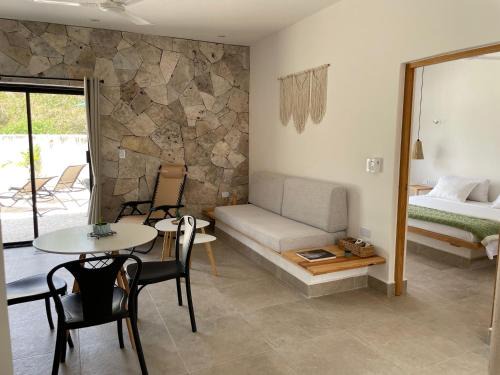 Colonos Cuzamil House | Casa Arena Cozumel