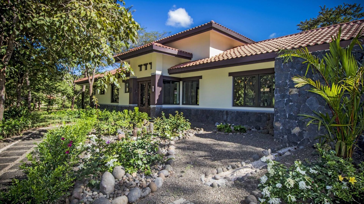 Santa Cruz House | Casa Armonia de Pinilla, Luxury 4 bedroom house
