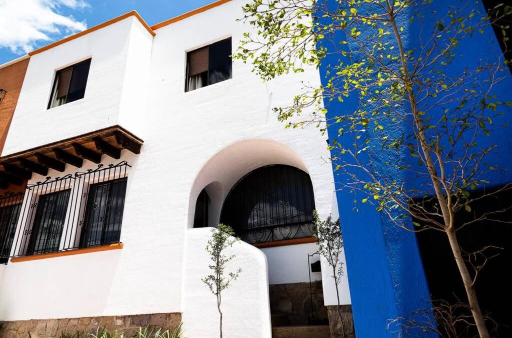Zona Centro House | Casa Aurora, estilo rústico-moderno, Guanajuato
