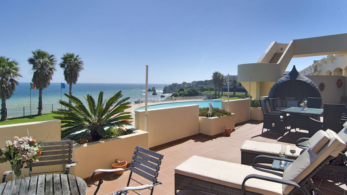 Ameijeira Apartment | Casa Aurora with sea view and beautiful terrace, Iberlagos Resort
