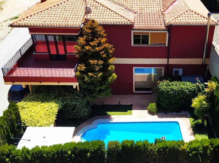 Biar House | Casa Axier-Chalet con Piscina privada y chimenea