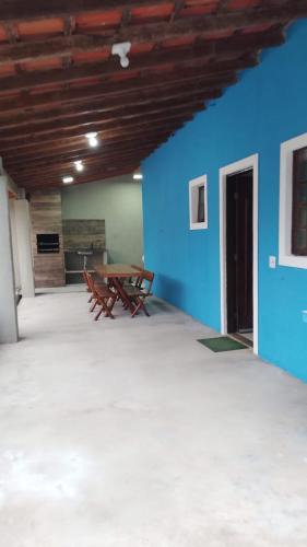 Mococa House | Casa azul da praia