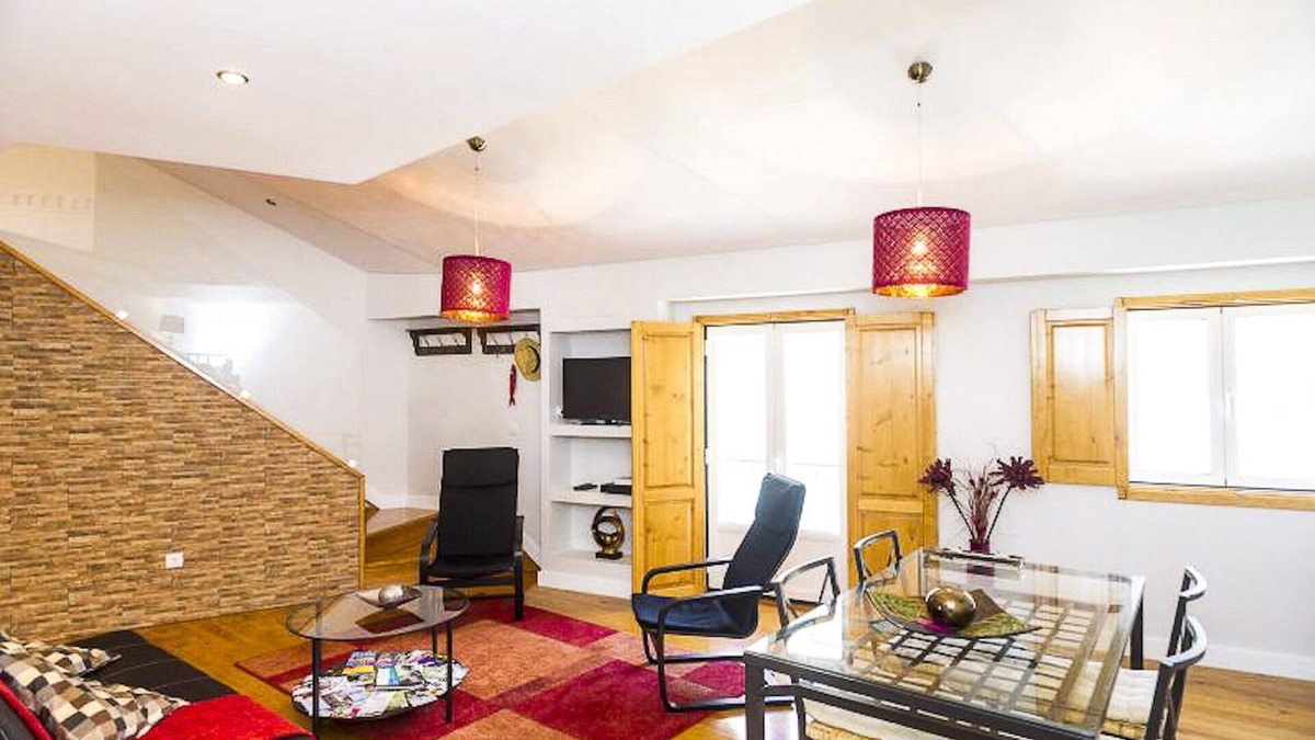 Socorro Apartment | Casa Azul - Duplex Mouraria Lisboa