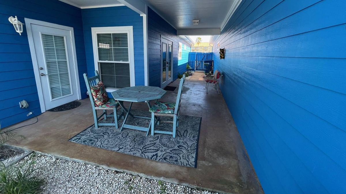 Corpus Christi Cottage | Casa Azul /Minutes from the beach