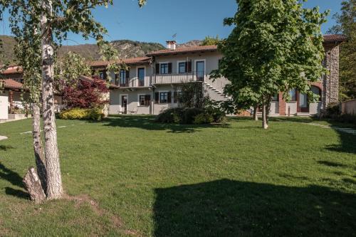 Villar San Costanzo House | CASA BART, Bike and Outdoor Hospitality