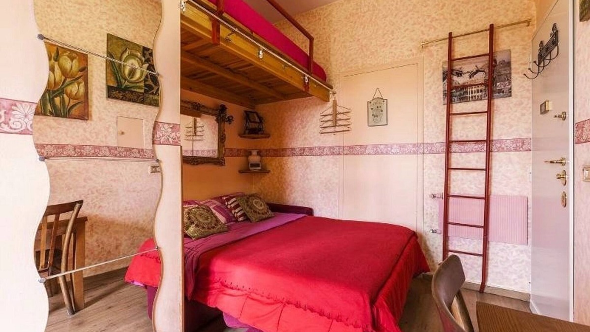 EUR Apartment | "CASA BELLA" Center 10min BY subway. WiFi INCLUDED! 350m from METRO! BEST RENT