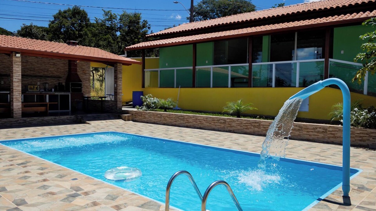Confins House | Casa bem equipada com piscina,churrasqueira e WiFi