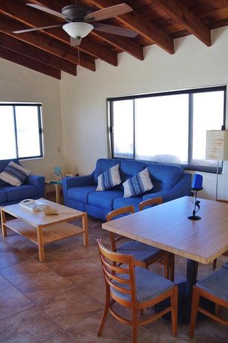 Backus House | Casa Bianchi