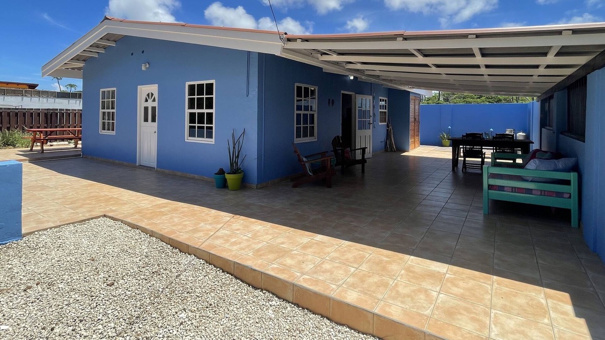 Moko Cottage | Casa Biba Dushi - 3 bedroom cottage - Live like a local!