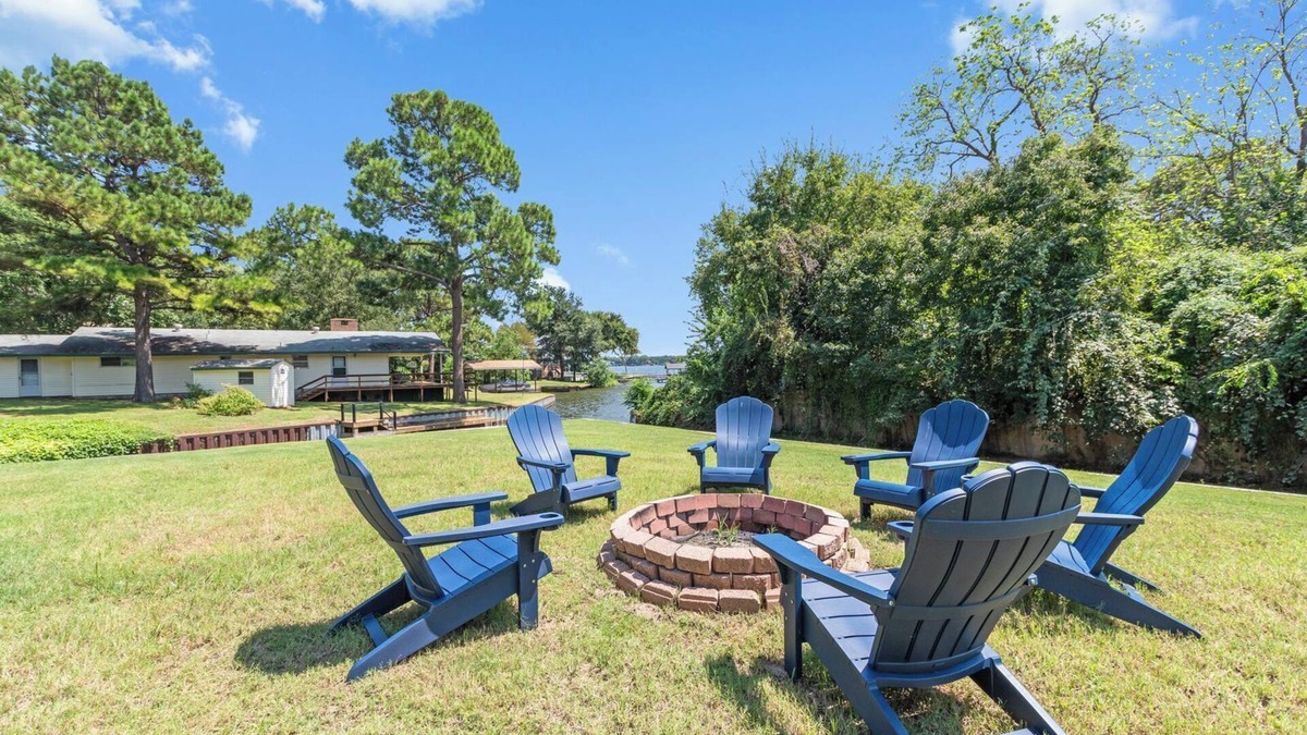 Cedar Creek Reservoir House | Casa Blanca at Cedar Creek Lake