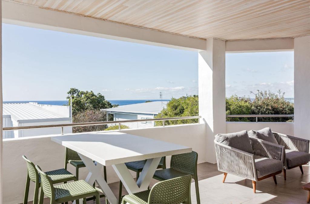 Dunsborough House | Casa Blanca