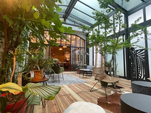 Grand Parc-Paul Doumer Bed & Breakfast | Casa Blanca B&B