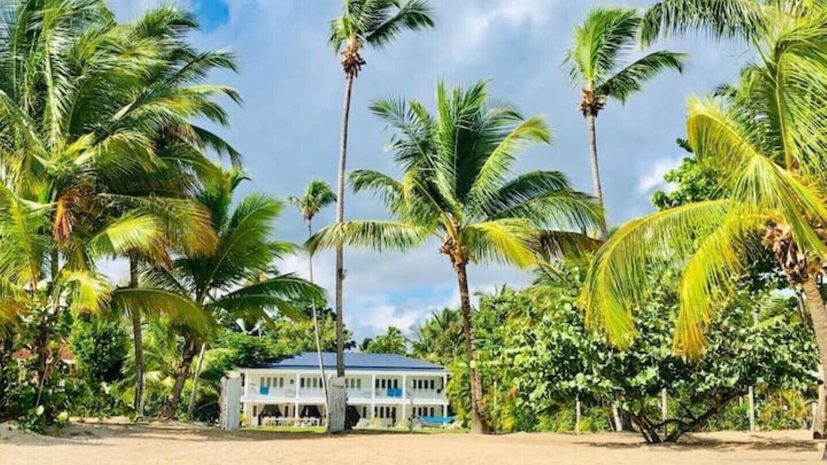 El Limon Villa | Casa Blanca Luxury Staffed Beach Villa with Sea View