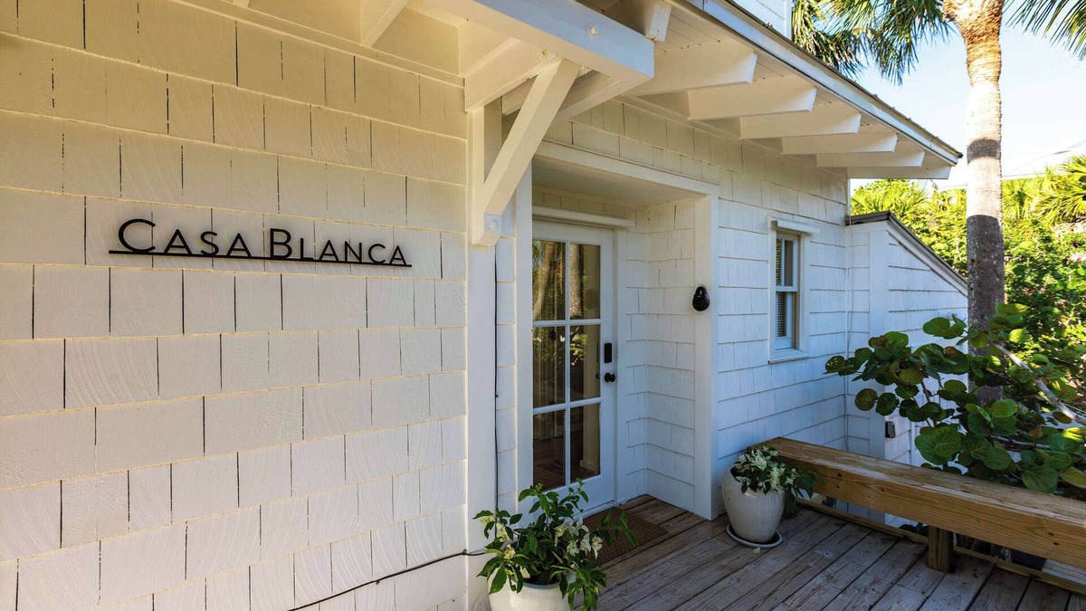 North Captiva House | Casa Blanca on the Gulf: Elegant Beachfront Oasis
