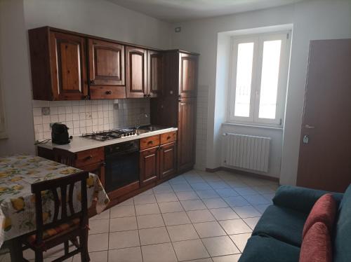 Bogliaco Apartment | Casa blu Jasmine